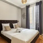 Apartment Opéra by Studio prestige